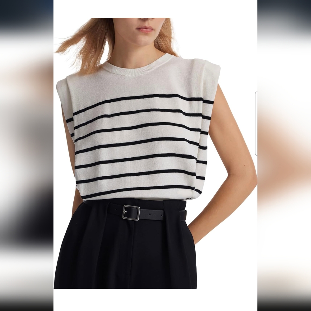 NWOT Black & White Striped Cap Sleeved Lightweight Top with Shoulder Pads - XXS
